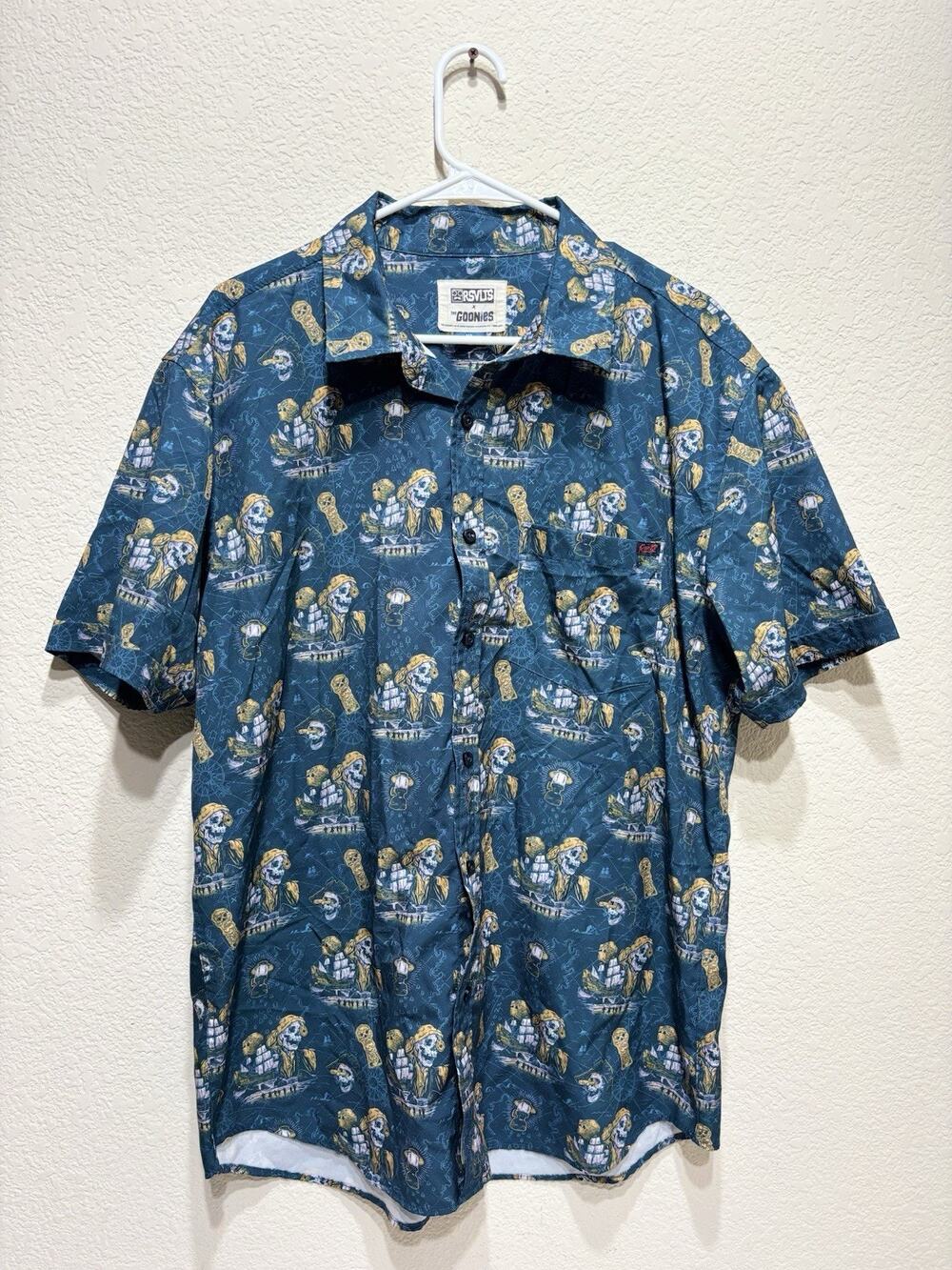 Roosevelts X Goonies Shirt Pirates XL Button Up Hawaiian XL